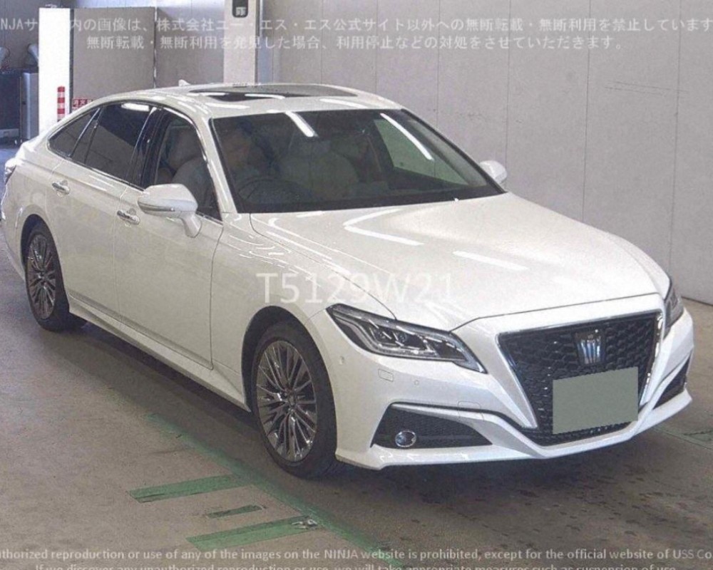 TOYOTA CROWN HYBRID G-EXECUTIVE E-FOUR